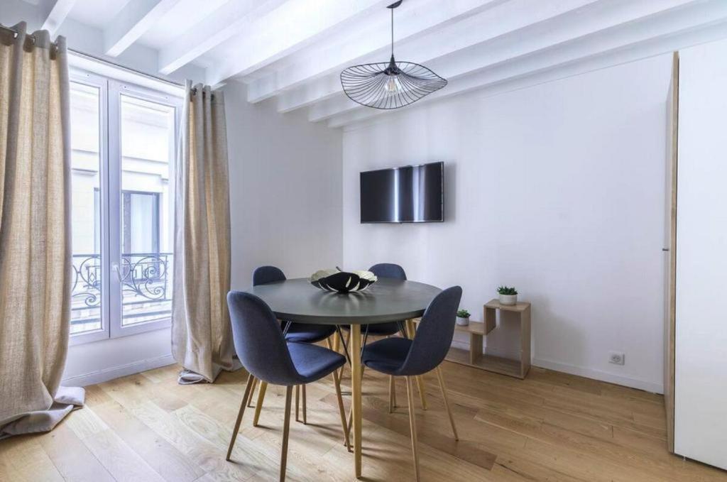 Grands Boulevards 41 Apartment